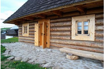 Slovensko Chata Lom nad Rimavicou, Exteriér